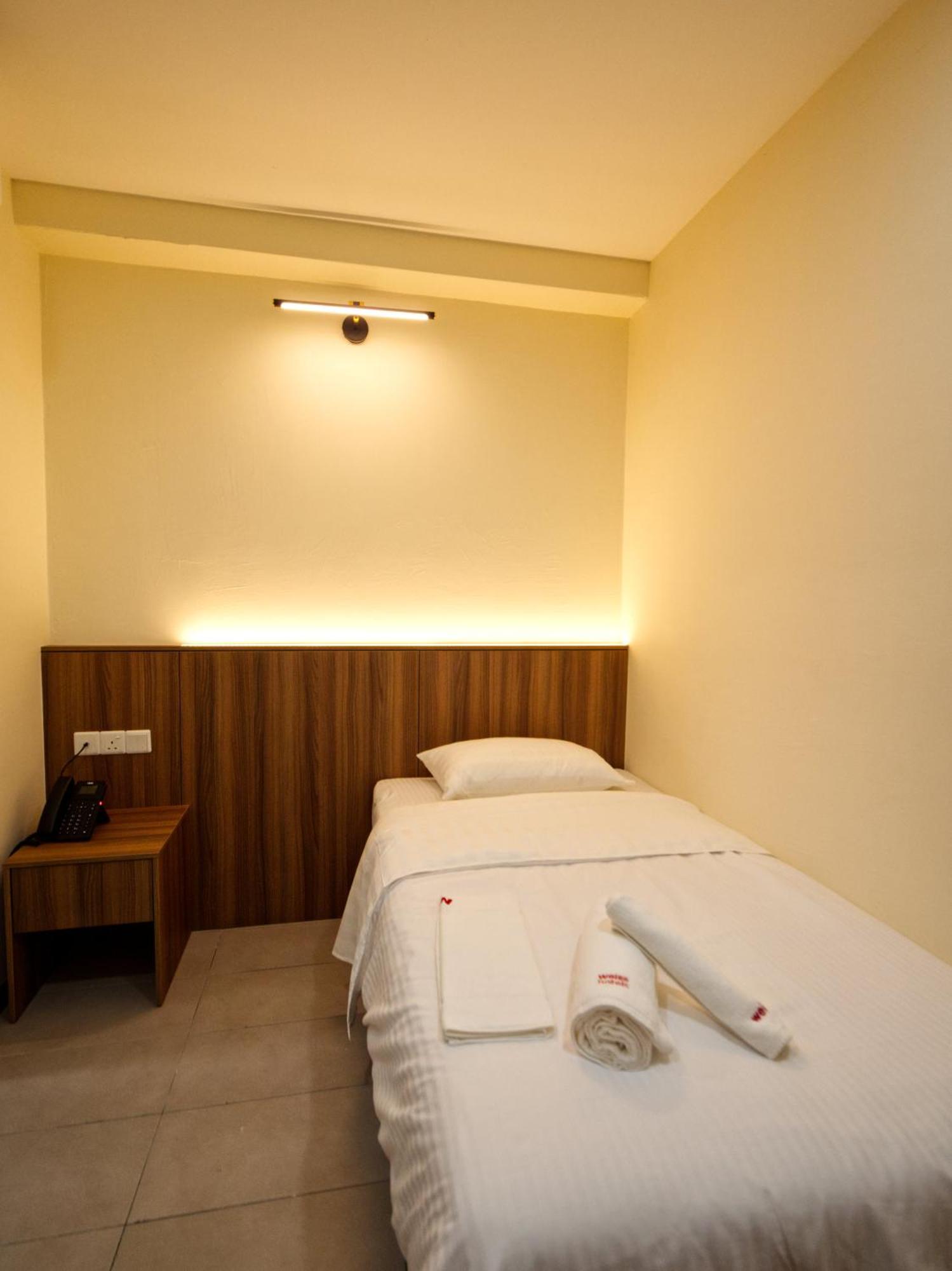 Weiss Hotels Kepong Baru Kampong Jawa Tengah Exterior photo