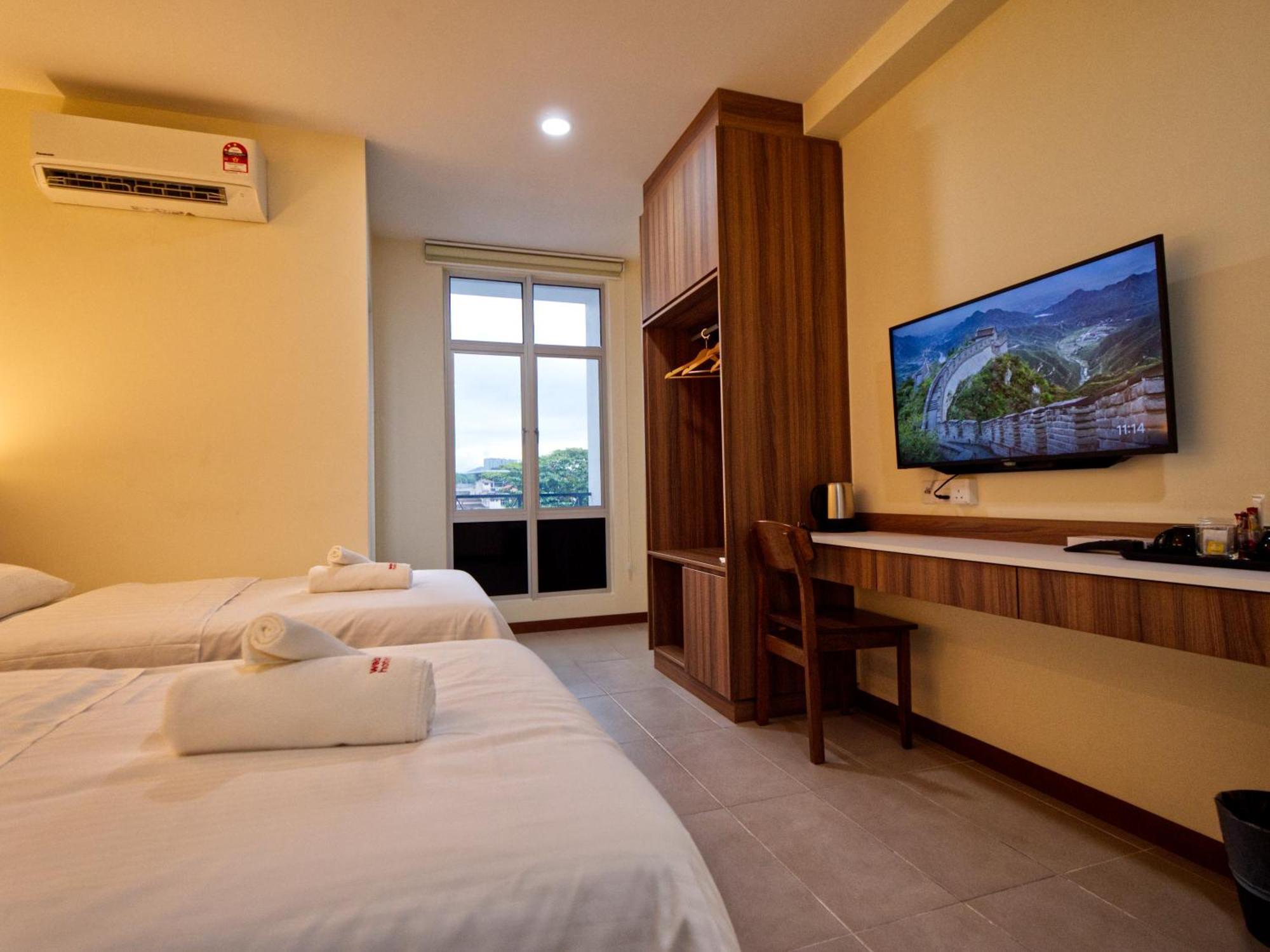 Weiss Hotels Kepong Baru Kampong Jawa Tengah Room photo